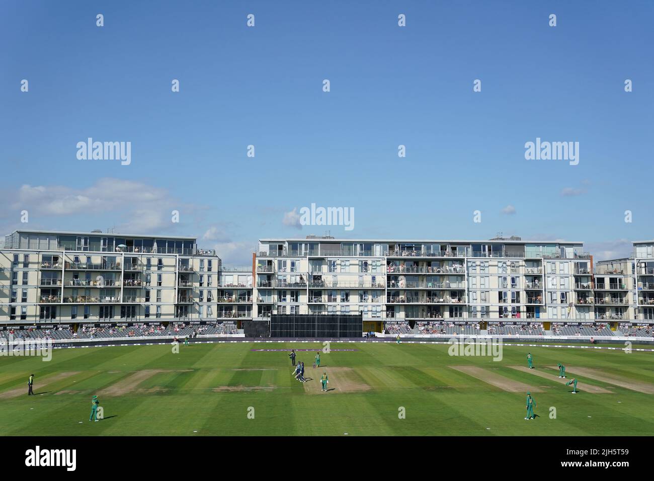 Ein ewiger Blick auf das Spiel während des zweiten eintägigen internationalen Spiels im County Ground, Bristol. Bilddatum: Freitag, 15. Juli 2022. Stockfoto