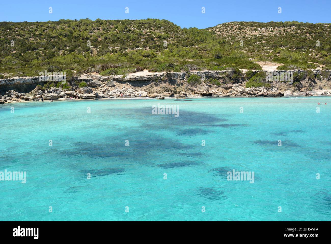 Das klare Wasser der Blauen Lagune. Halbinsel Akamas. Zypern Stockfoto