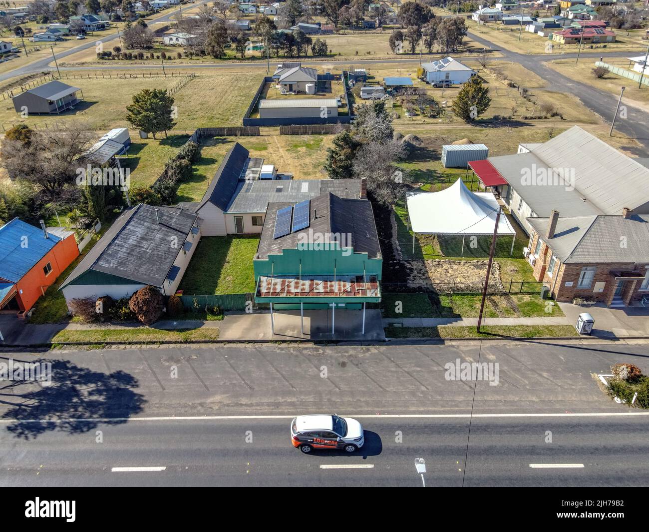 Luftaufnahme in Deepwater, NSW, 2371, Australien, Blick auf die Stadt, Gebäude und Umgebung Stockfoto