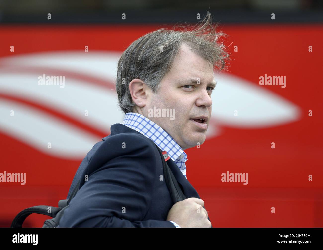 Edward Argar MP (Con: Charnwood) auf dem Parliament Square, 15.. Juli 2022 Stockfoto