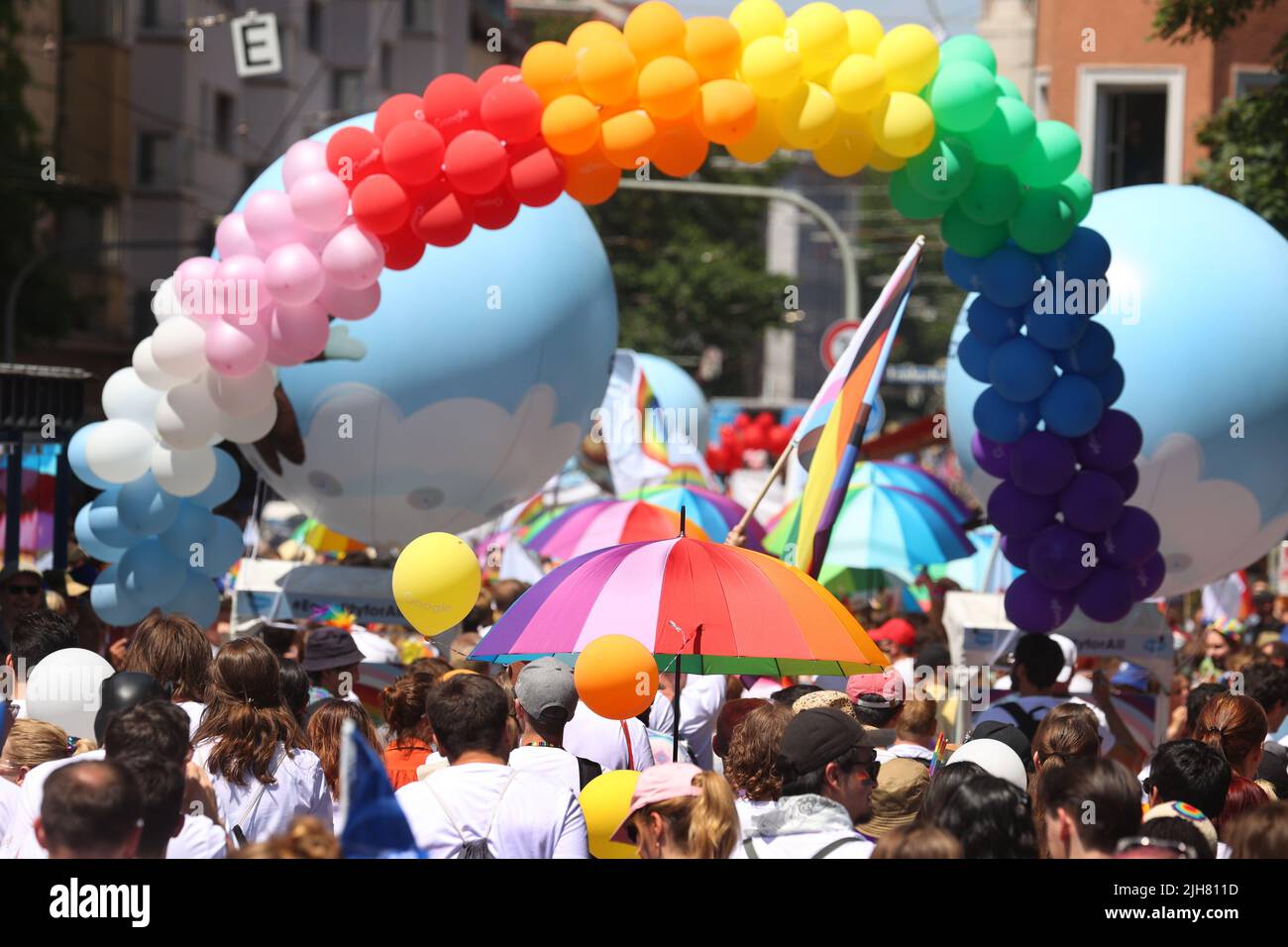 München, Deutschland. 16.. Juli 2022. Die Teilnehmer der Parade ...