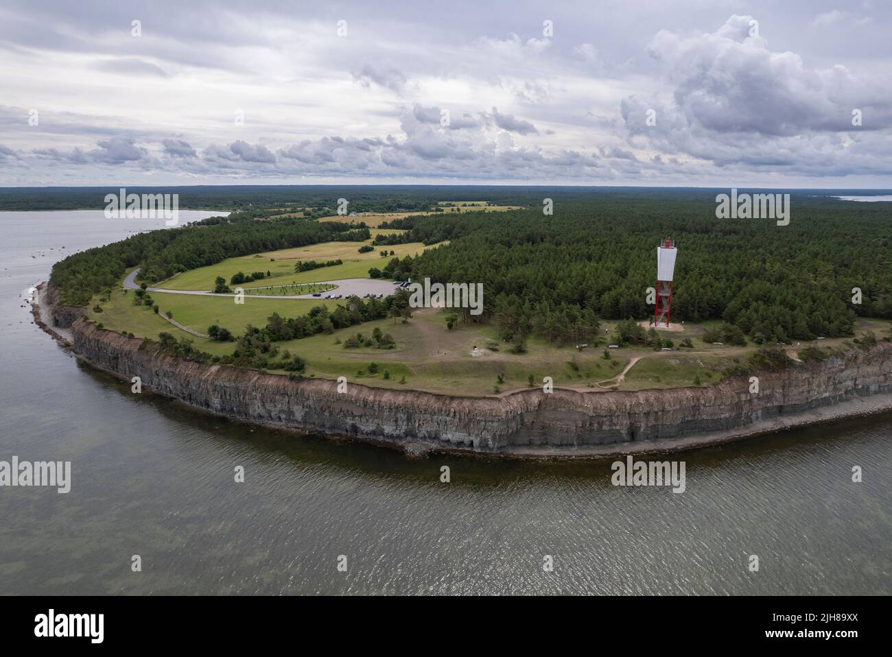 Ostseeküste von oben in Estland Stockfoto