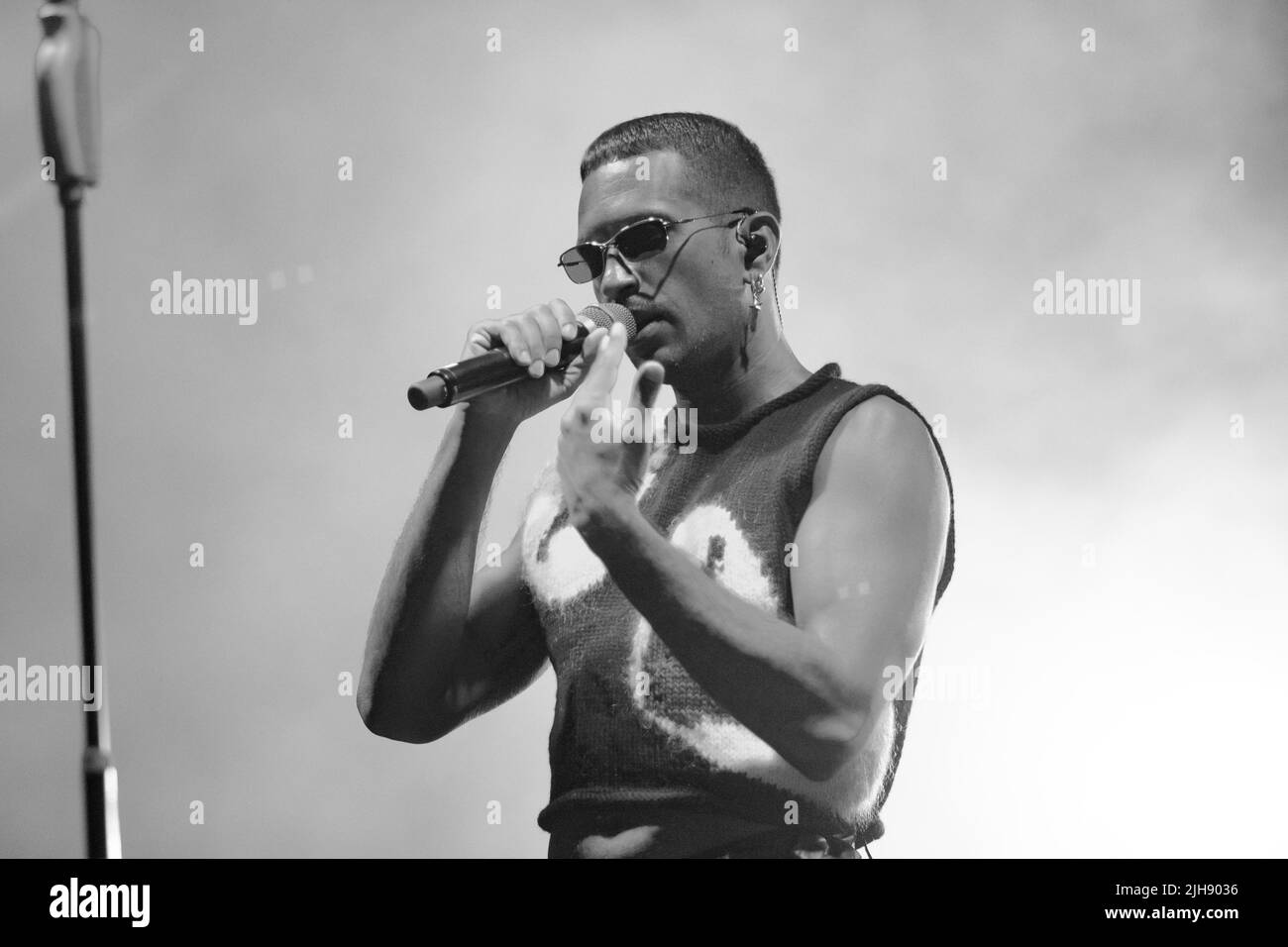 Piazza del Popolo, San Severino Marche, Italien, 15. Juli 2022, Mahmood während des Konzerts, Ghettolimpo Summer Tour, in San Severino Marche während der Mah Stockfoto
