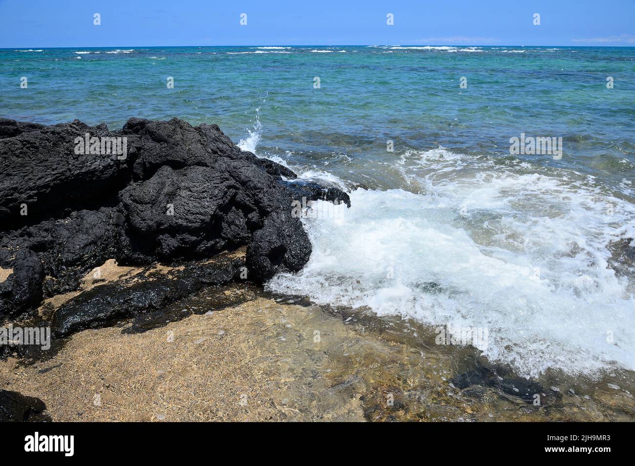 Mahai‘Ula Beach - ein berühmter Lavastrand nördlich von Kona Kailua, Kalaoa HI Stockfoto