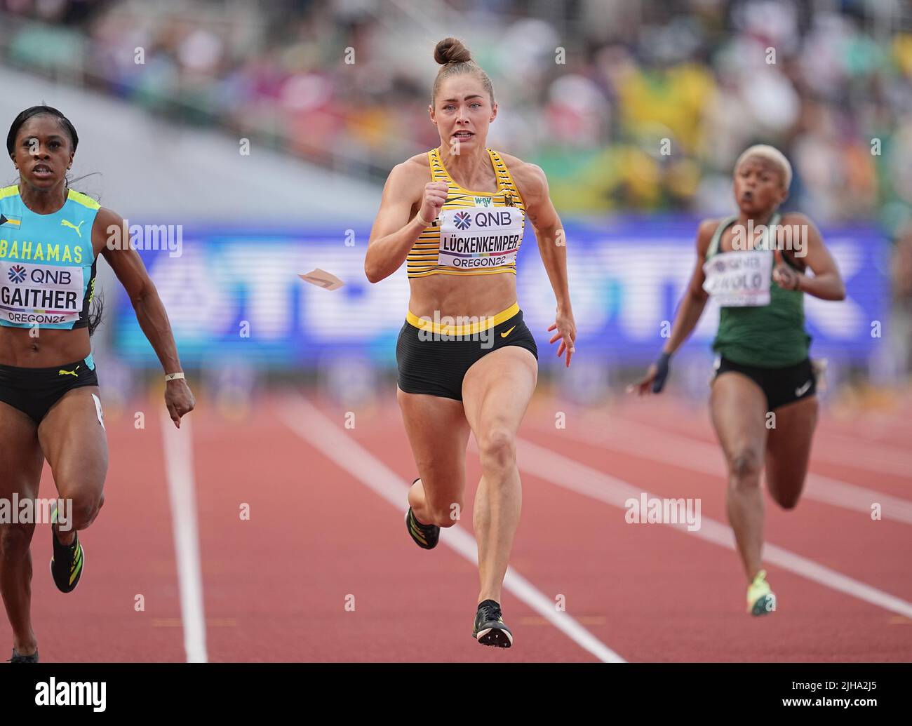 Eugene, USA. 16.. Juli 2022. Leichtathletik: Weltmeisterschaft: Gina Lückenkemper aus Deutschland in 100m Sprint-Runde 1 Hitze. Quelle: Michael Kappeler/dpa/Alamy Live News Stockfoto