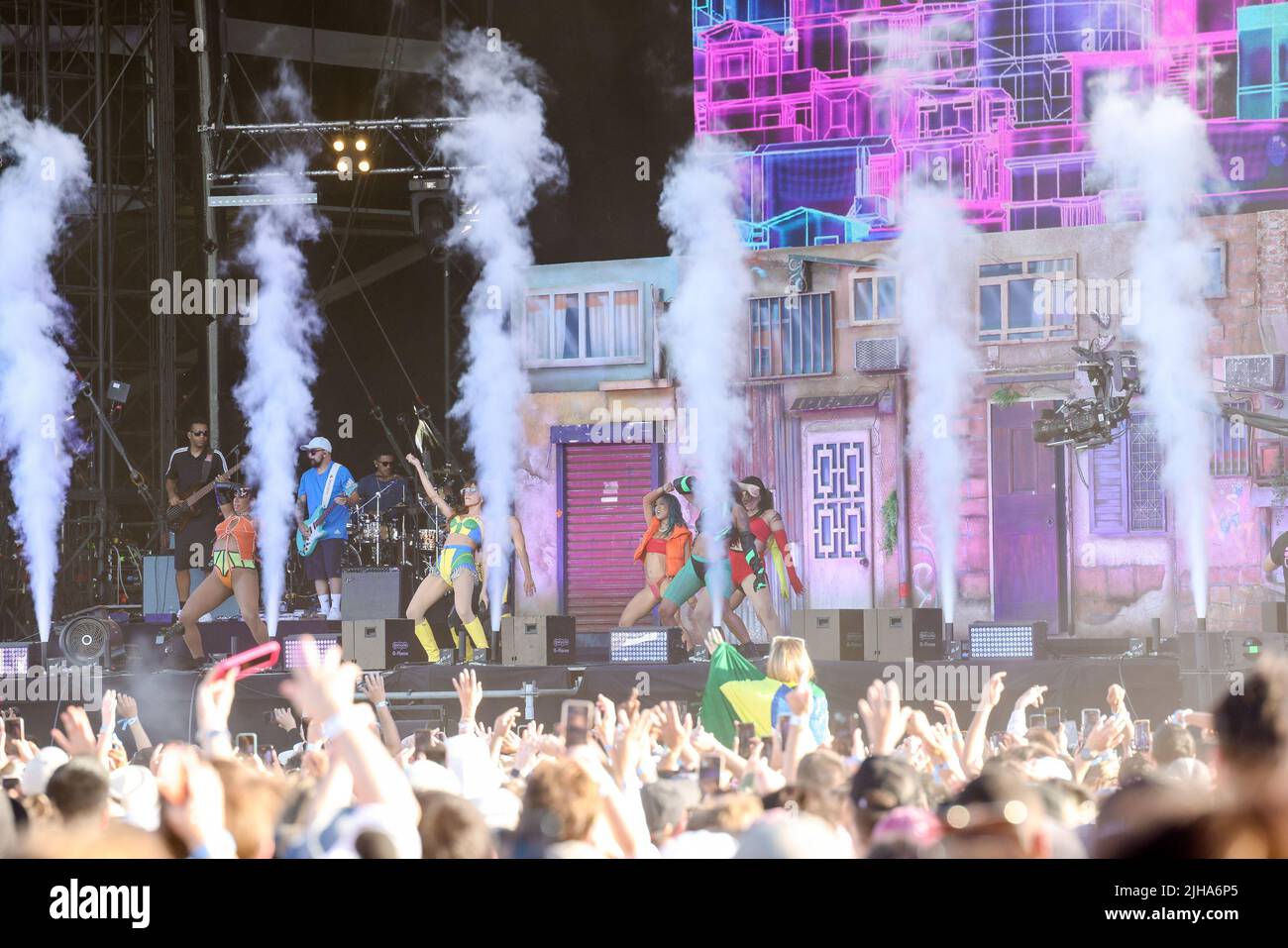 LOLLAPALOOZA PARIS - 16. JULI: Anitta auf der 'LOLLAPALOOZA PARIS' Bühne am 16. Juli 2022 im Hippodrome ParisLongchamp in Paris, Frankreich. (Foto von Lyvans Boolaky/ÙPtertainment/Sipa USA) Stockfoto