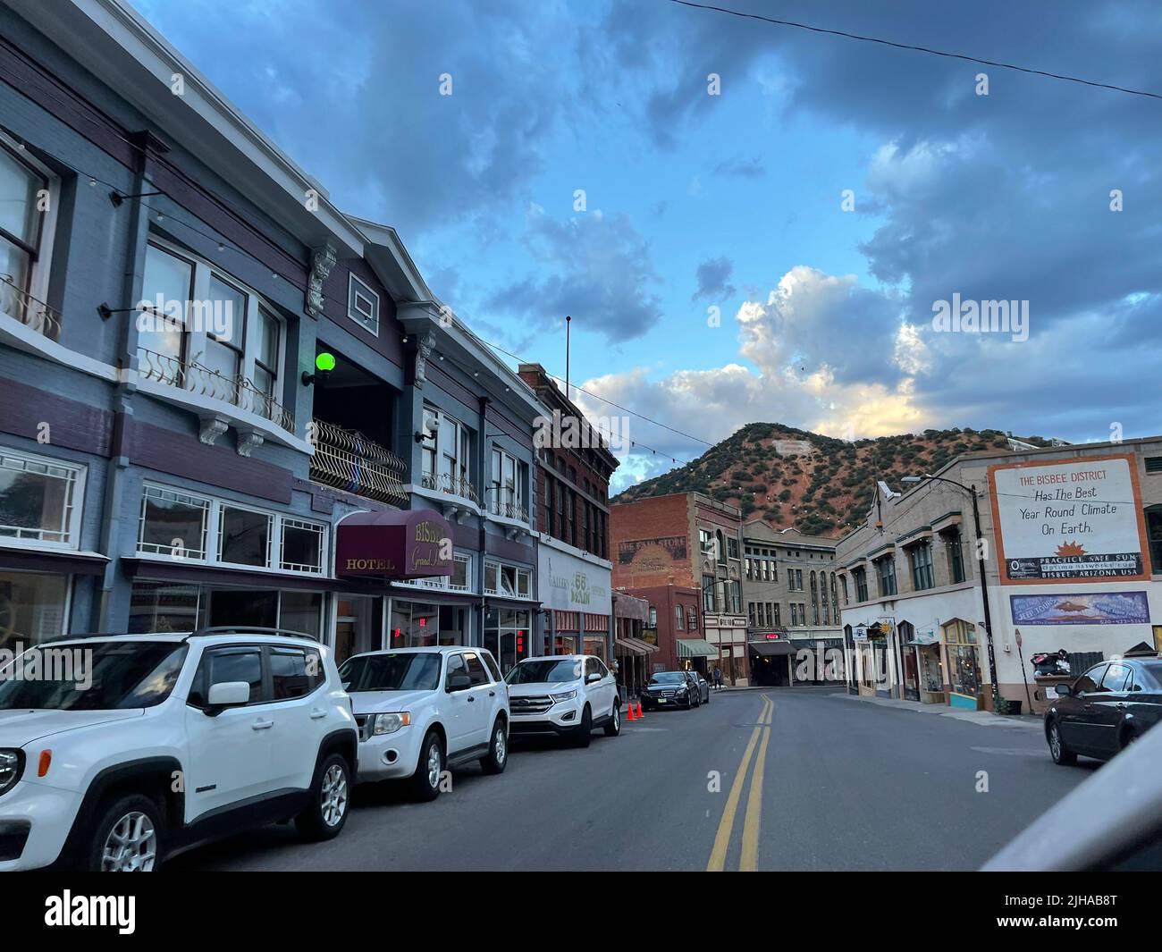 Bisbee, Stadt in Arizona USA. Old West Town, die aus der Kupfermine entstand, liegt im Cochise County im US-Bundesstaat Arizona und südöstlich von Tucson und ist die alte Bergbaustadt Tombstone. © (Foto von Luis Gutierrez/Norte Photo) Bisbee, ciudad en Arizona Estados Unidos. pueblo del viejo oeste que surgio por la mina de Cobre, se ubica en el condado de Cochise en el estado estadounidense de Arizona y al sureste de Tucson, está el Antiguo pueblo minero de Tombstone. © (Foto von Luis Gutierrez/Norte Photo) Stockfoto