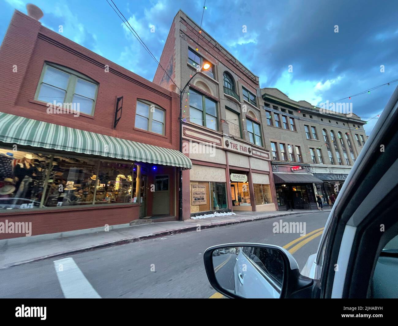 Bisbee, Stadt in Arizona USA. Old West Town, die aus der Kupfermine entstand, liegt im Cochise County im US-Bundesstaat Arizona und südöstlich von Tucson und ist die alte Bergbaustadt Tombstone. © (Foto von Luis Gutierrez/Norte Photo) Bisbee, ciudad en Arizona Estados Unidos. pueblo del viejo oeste que surgio por la mina de Cobre, se ubica en el condado de Cochise en el estado estadounidense de Arizona y al sureste de Tucson, está el Antiguo pueblo minero de Tombstone. © (Foto von Luis Gutierrez/Norte Photo) Stockfoto