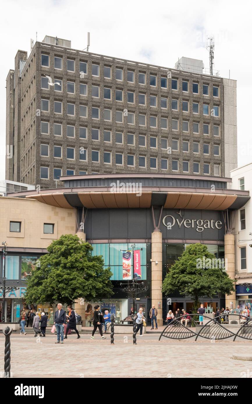 Das City House, ein zehnstöckiges Bürogebäude, im Overbate Center, Dundee, ist nach wie vor aus dem ursprünglichen, im Jahr 1990s sanierten Gebäude aus dem Jahr 1960s. Stockfoto