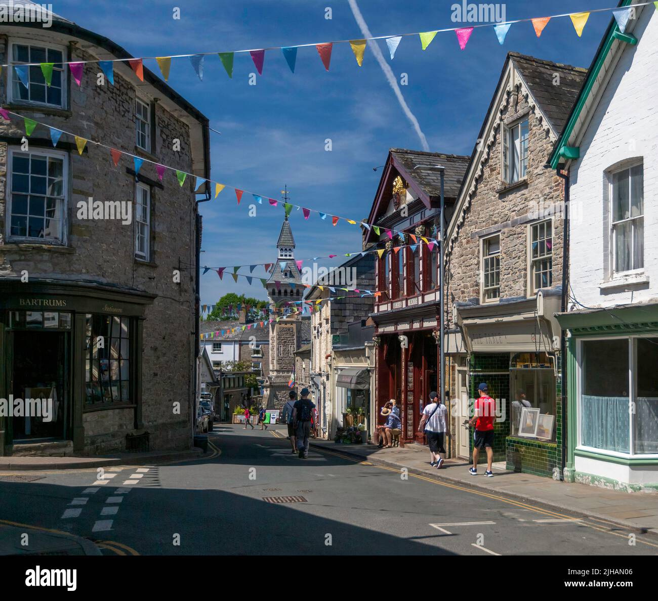 Editorial Hay-on-Wye, Großbritannien - 16. Juli 2022: Hay-on-Wye, eine Stadt in Südwales, die für viele Geschäfte mit Second-Hand-Büchern und das Hay Festival of L bekannt ist Stockfoto