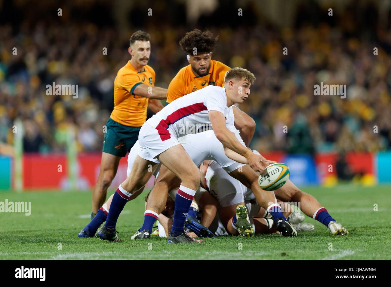 SYDNEY, AUSTRALIEN - 16. JULI: Jack Van Poortvliet übergibt den Ball während des dritten Spiels der International Test Match Series zwischen den australischen Wallabies und England beim SCG am 16. Juli 2022 in Sydney, Australien Credit: IOIO IMAGES/Alamy Live News Stockfoto