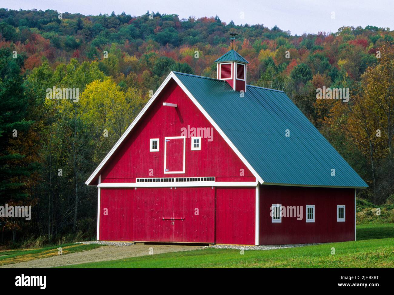 Red Barn Autumn Trees, Quechee, Vermont VT USA Stockfoto