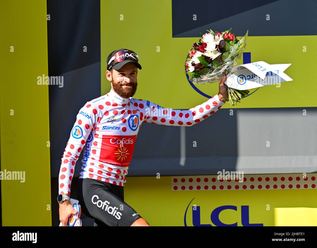 Rodez nach Carcassonne, Frankreich. 17.. Juli 2022. Cofidis-Fahrer Simon GESCHKE behält seine Führung im Polka Dot Jersey nach der Tour De France, Etappe 15, Frankreich, 17.. Juli 2022, Credit:Pete Goding/Goding Images/Alamy Live News Stockfoto