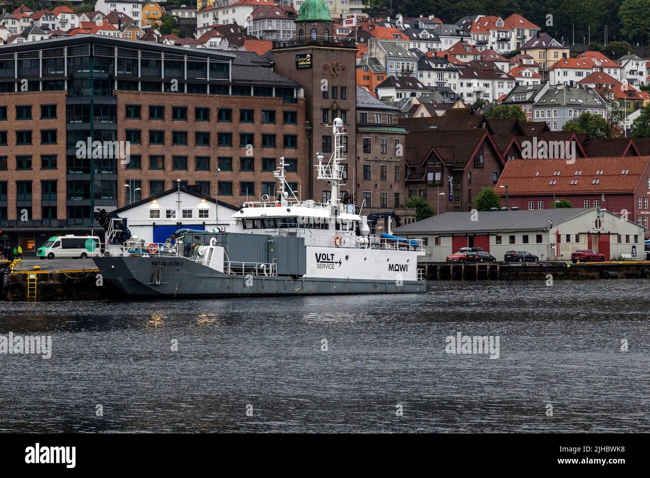 Fischfrachter Volt Collector II am Bradbenken Kai, im Hafen von Bergen, Norwegen Stockfoto