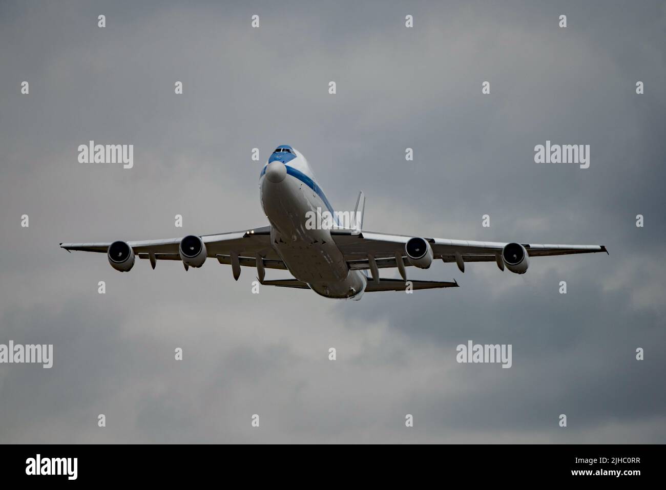 USAF Boeing E-4B Nachtwatch-Flugzeug, das am 15.. Juli 2022 in RAF Fairford eintrifft. Stockfoto