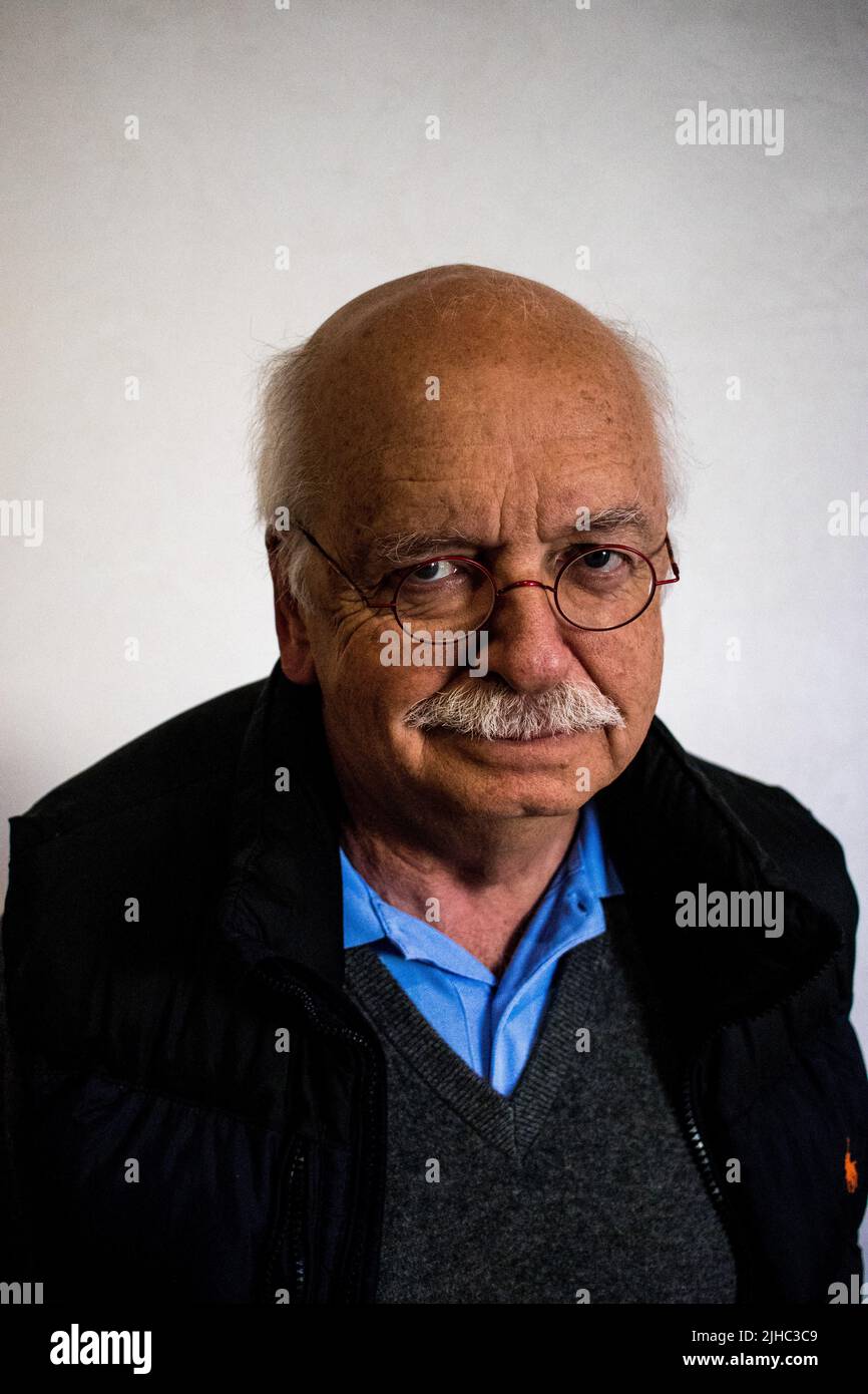 Érik Orsenna ist der Pseudonym von Érik Arnoult, einem französischen Politiker und Schriftsteller. Nach dem Studium der Philosophie und Politikwissenschaft am Institut d'Études Politiques de Paris spezialisierte sich Orsenna auf Wirtschaftswissenschaften an der London School of Economics. Frankreich. Stockfoto