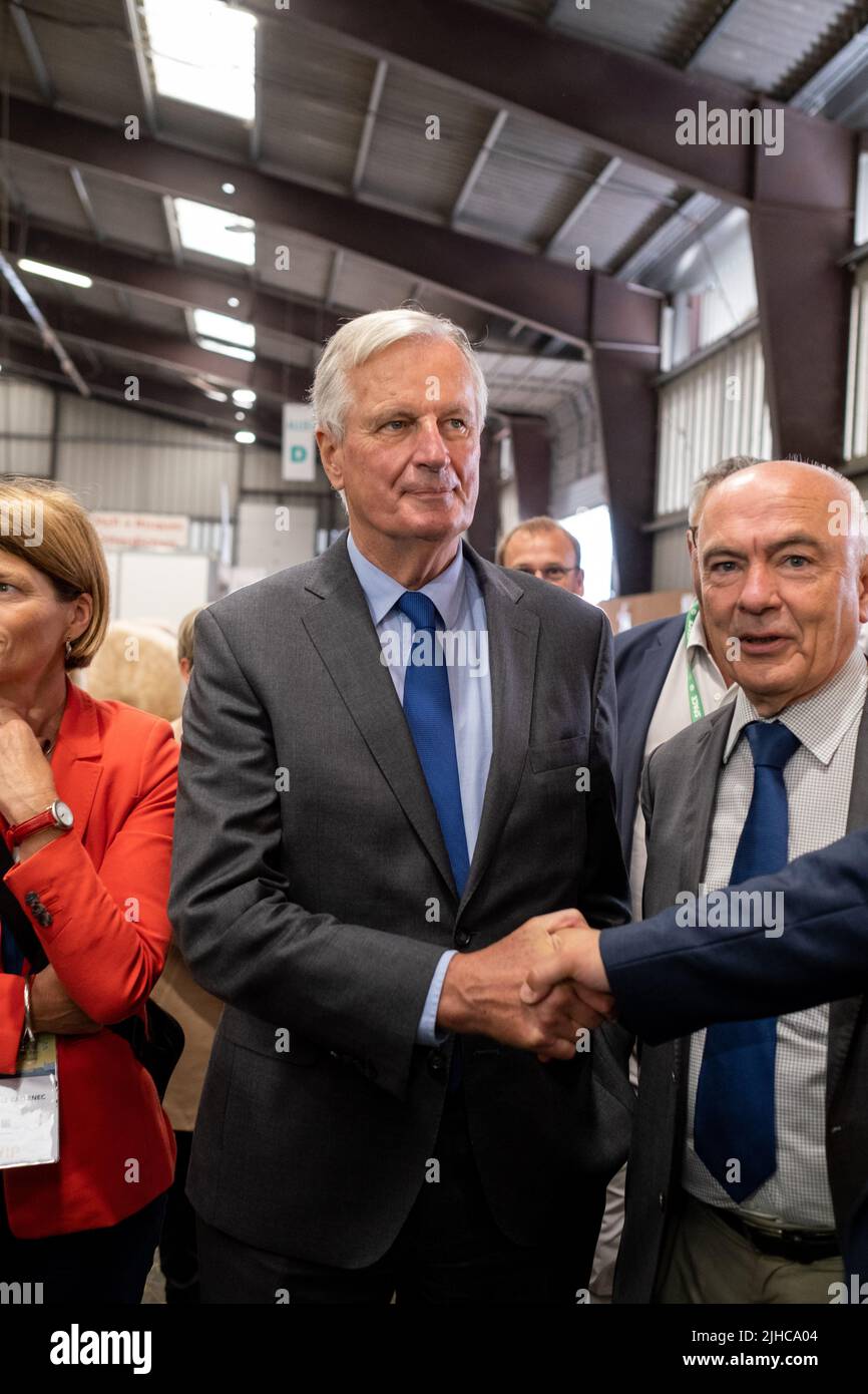 Michel Barnier, ehemaliger Chefunterhändler für den Brexit und Präsidentschaftskandidat, beim SALON Internationales des Productions Animales im Parc des Expositions in Rennes. Frankreich. Stockfoto