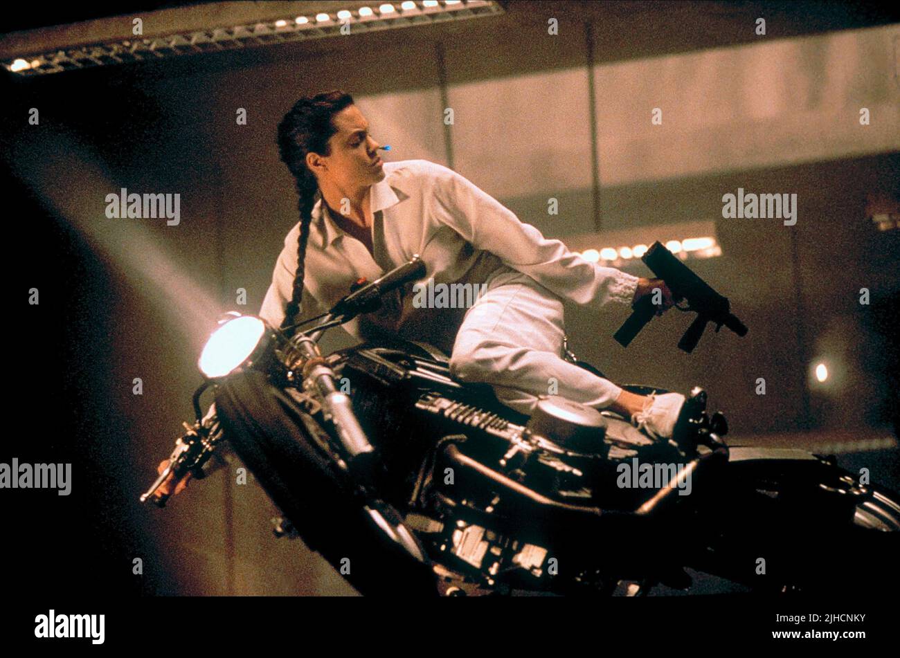 ANGELINA JOLIE, Lara Croft: Tomb Raider", 2001 Stockfoto