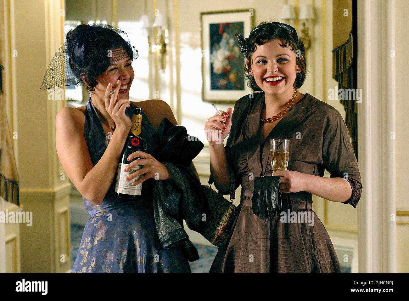 MAGGIE GYLLENHAAL, Ginnifer Goodwin, MONA LISA LÄCHELN, 2003 Stockfoto