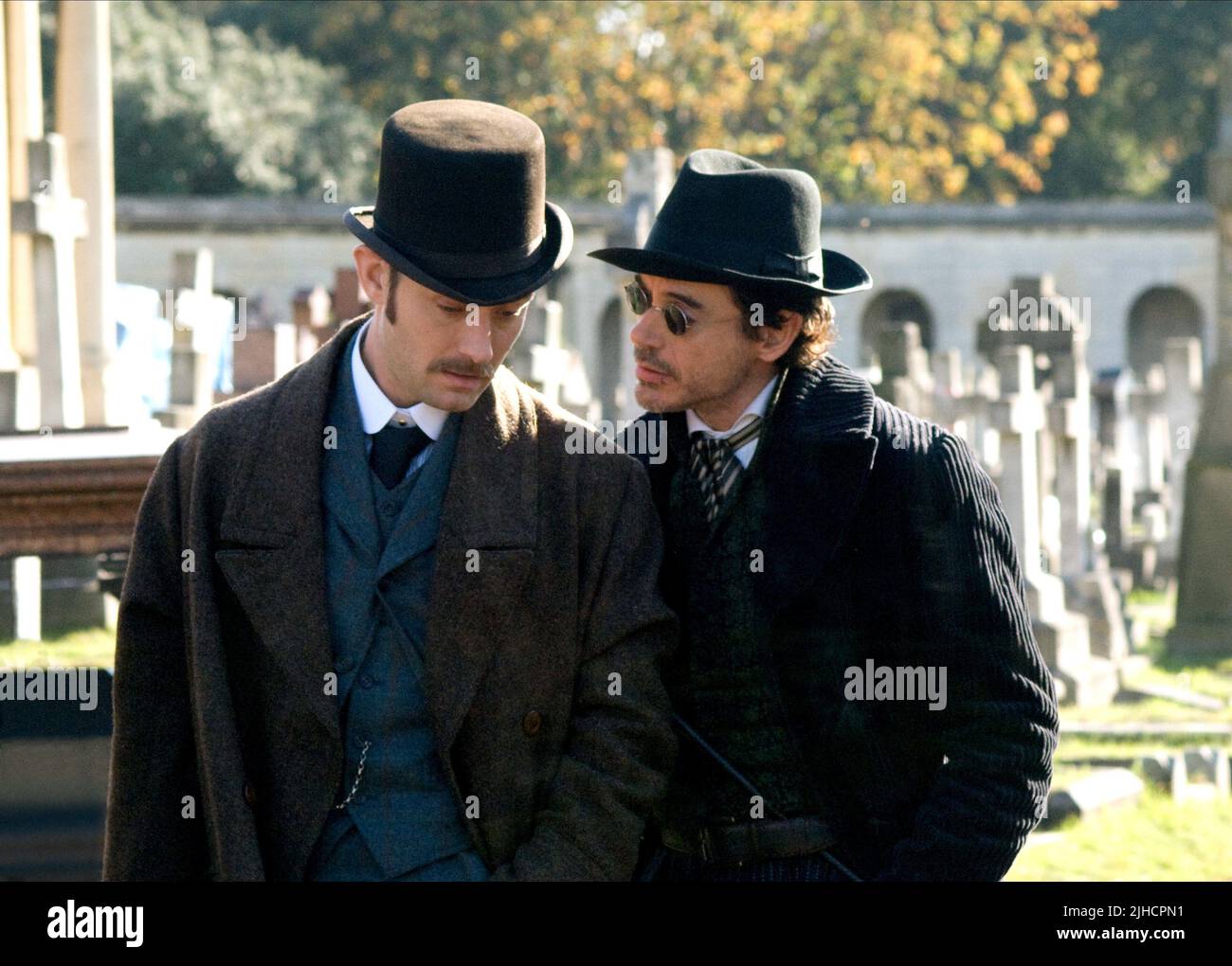 JUDE LAW, Robert Downey jr., SHERLOCK HOLMES, 2009 Stockfoto