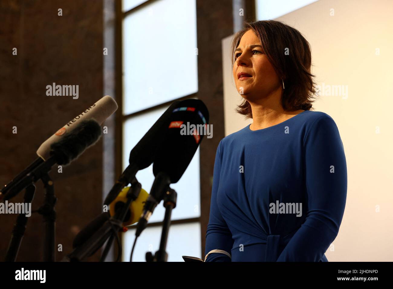 Bundesaußenministerin Annalena Baerbock spricht beim Petersberger