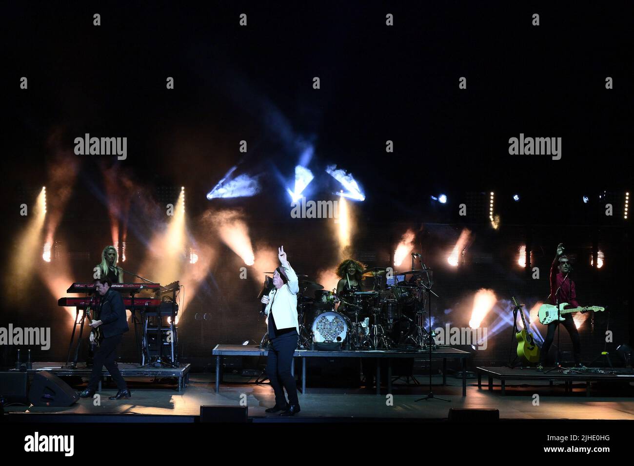 Rom, Italien. 17.. Juli 2022. Simple Minds während der 40 Years of Hits Tour, 17.. Juli 2022, im Auditorium Parco della Musica, Rom, Italien. Kredit: Unabhängige Fotoagentur/Alamy Live Nachrichten Stockfoto