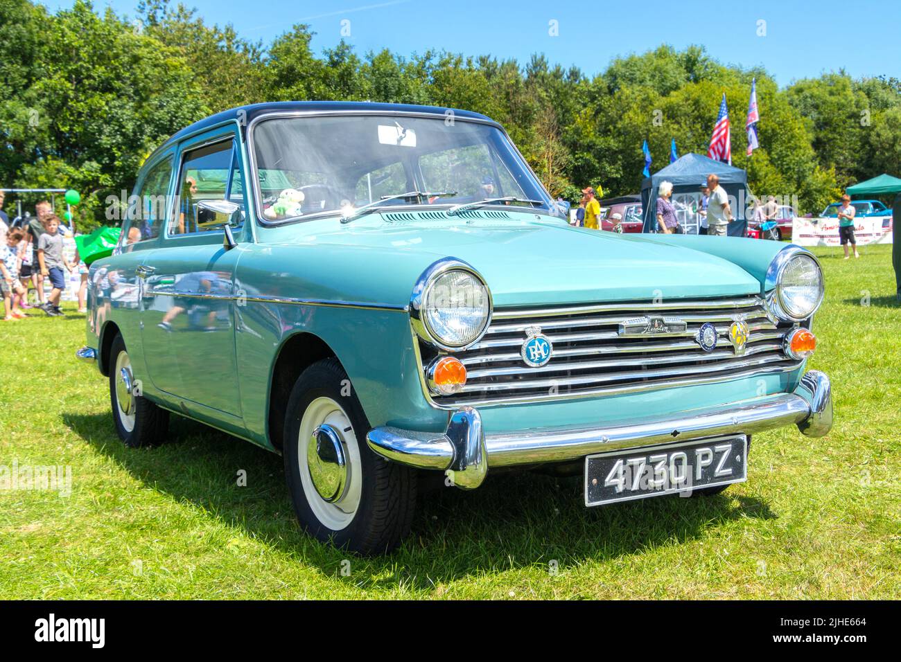 Hellblaues Oldtimer der 1960er Jahre, Austin A40 Farina Stockfoto