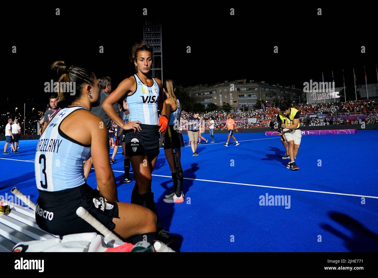 Argentiniens Spieler, die während des FIH Frauen-WM-Finales zwischen den Niederlanden und Argentinien zu Vollzeit enttäuscht waren, spielten am 17. Juli 2022 im Estadi Olimpic de Terrassa in Terrasa, Barcelona, Spanien. (Foto von Bagu Blanco / PRESSINPHOTO) Stockfoto