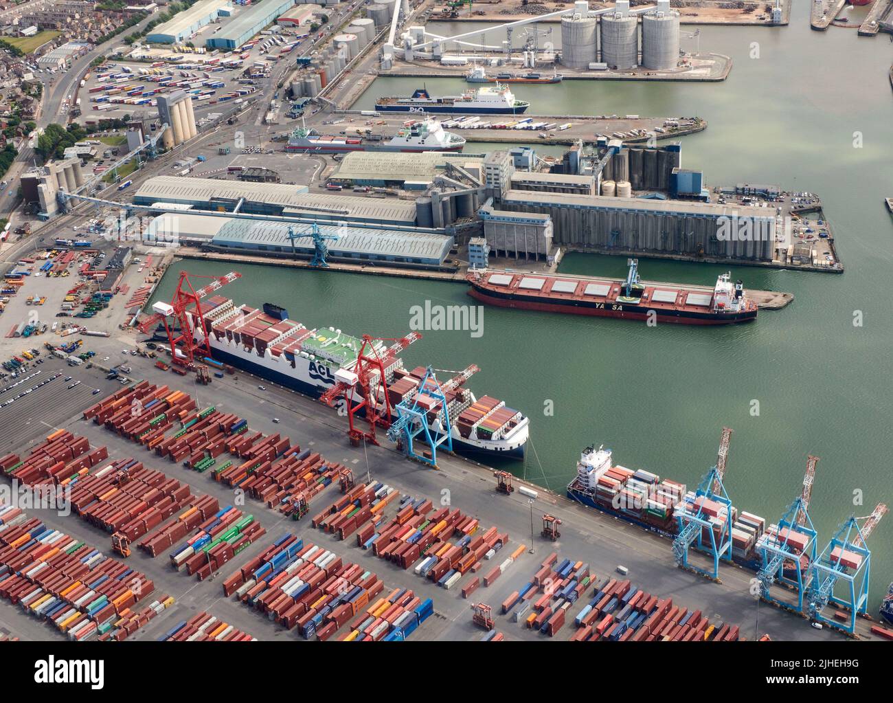 Luftaufnahme des Peel Port an den Seaforth Docks, Liverpool, Mersey Side, Nordwestengland, Großbritannien Stockfoto