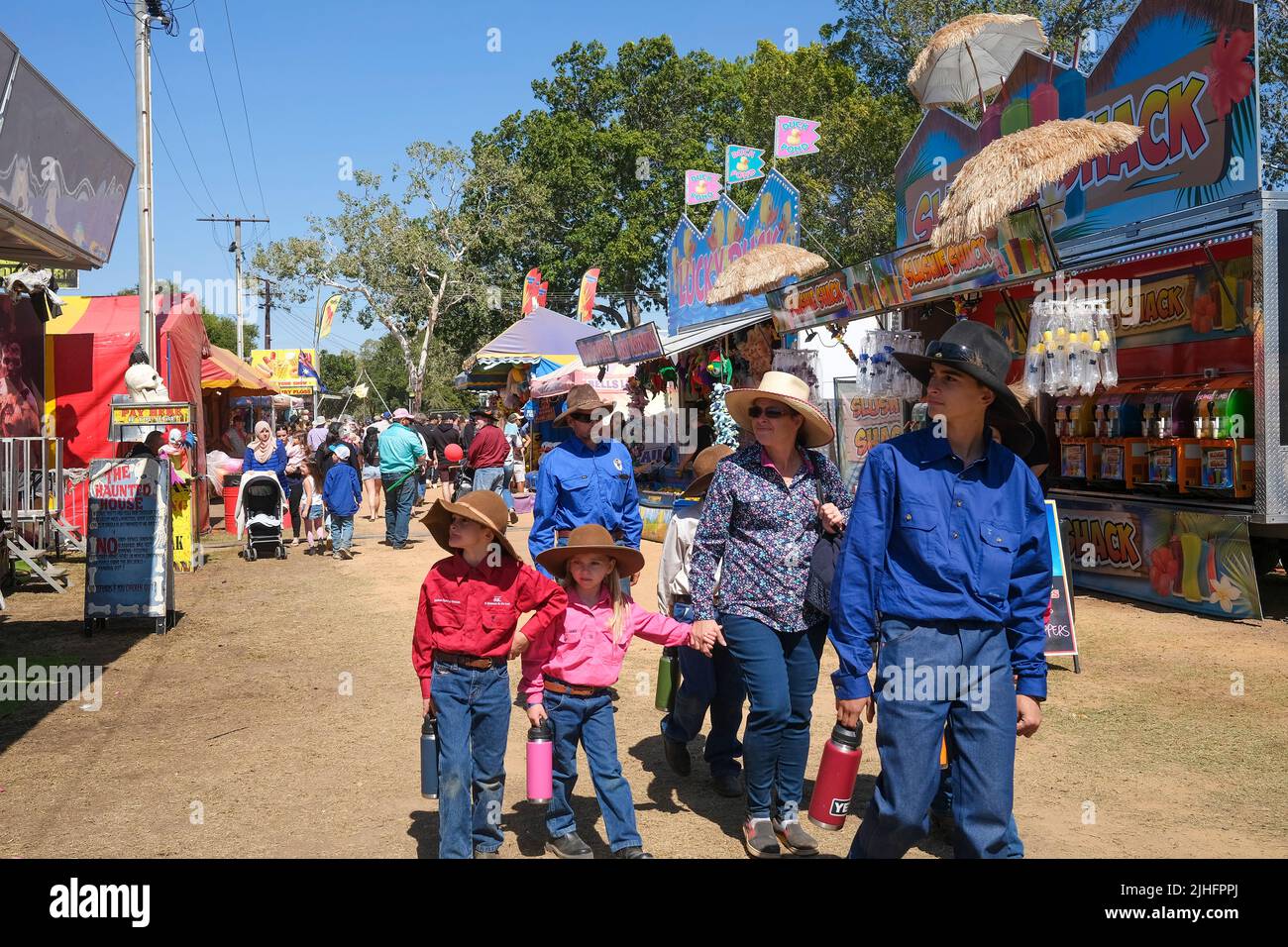 Die Menschen genießen die Katherine Show in Katherine, Northern Territory Australien Stockfoto