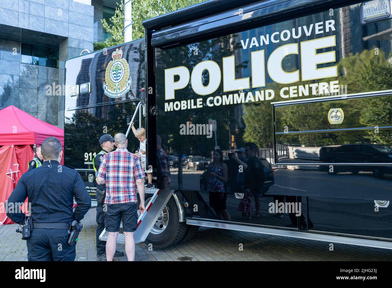 Vancouver, Kanada - 1,2022. Juli: Blick auf das Vancouver Police Mobile Command Center am Canada Day Stockfoto