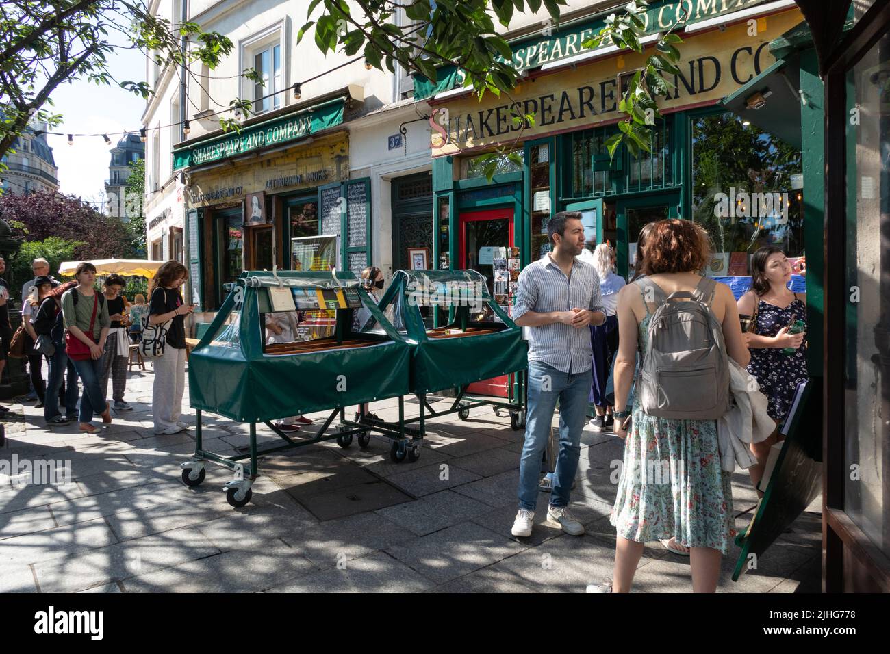 Shakespeare and Company ein legendärer englischsprachiger Buchladen am linken seine-Ufer in Paris, Frankreich Stockfoto