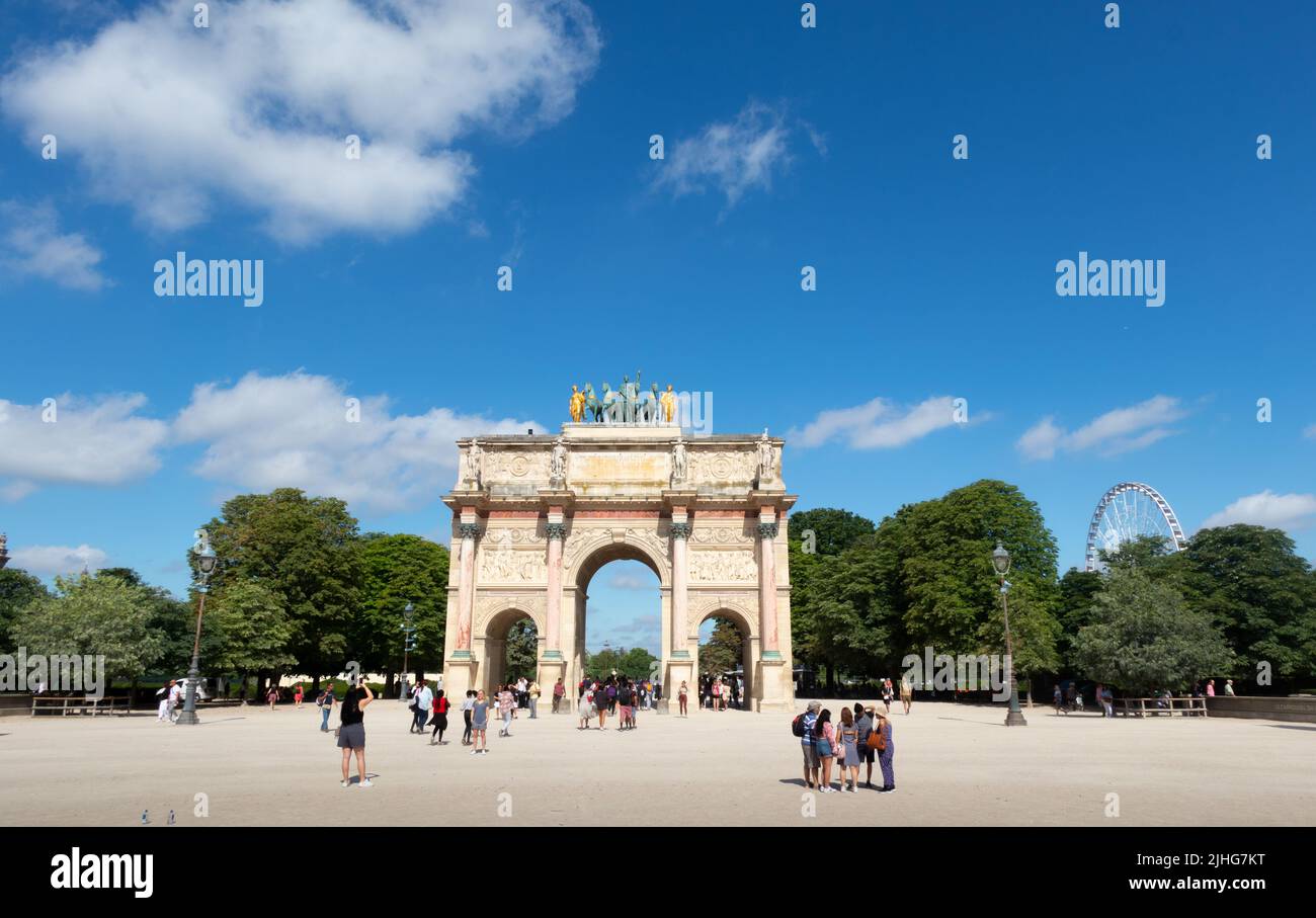Triumphbogen im Zentrum des Place Charles de Gaulle, auch bekannt als “Place de l'Étoile. Paris Frankreich Stockfoto