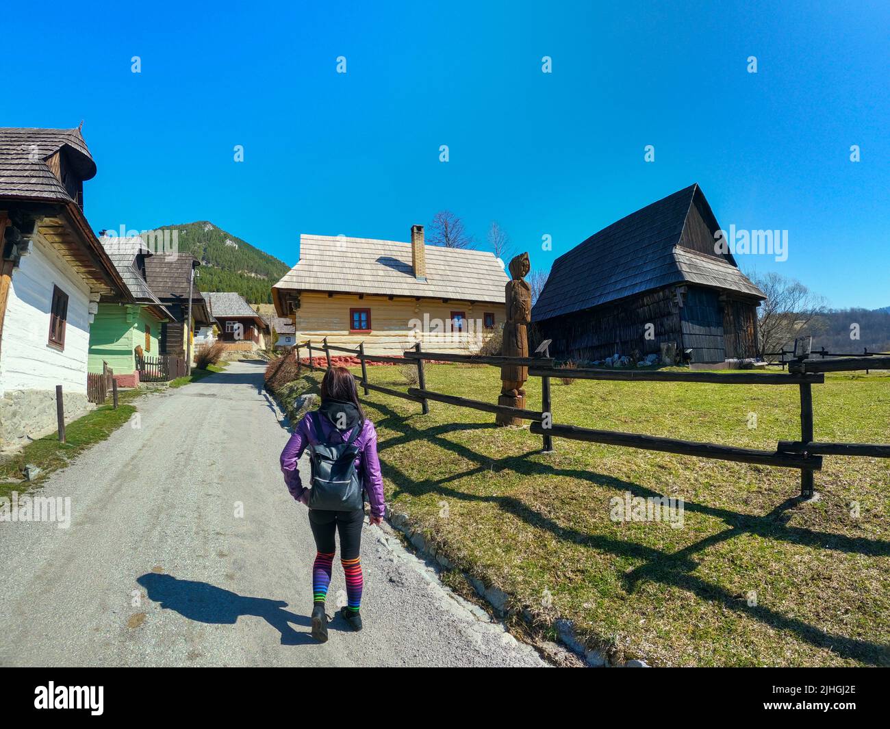 Blick auf ein traditionelles slowakisches Haus in einem Museum im Dorf Vlkolinec in der Slowakei Stockfoto