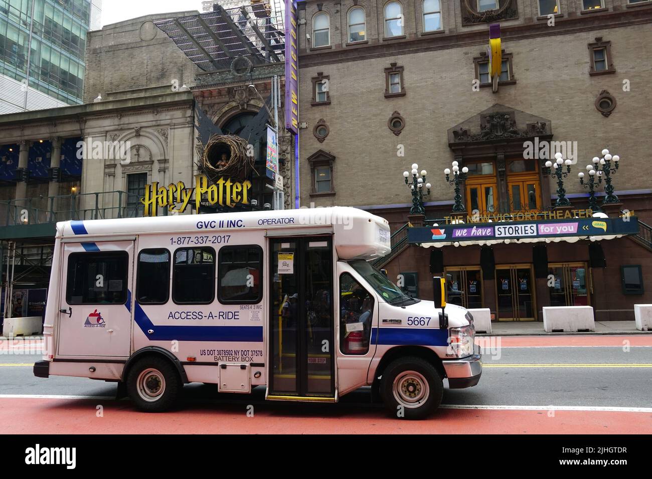 Ford E-350 Super Duty Bus, New York City (NYC), Bundesstaat New York, USA, Nordamerika Stockfoto