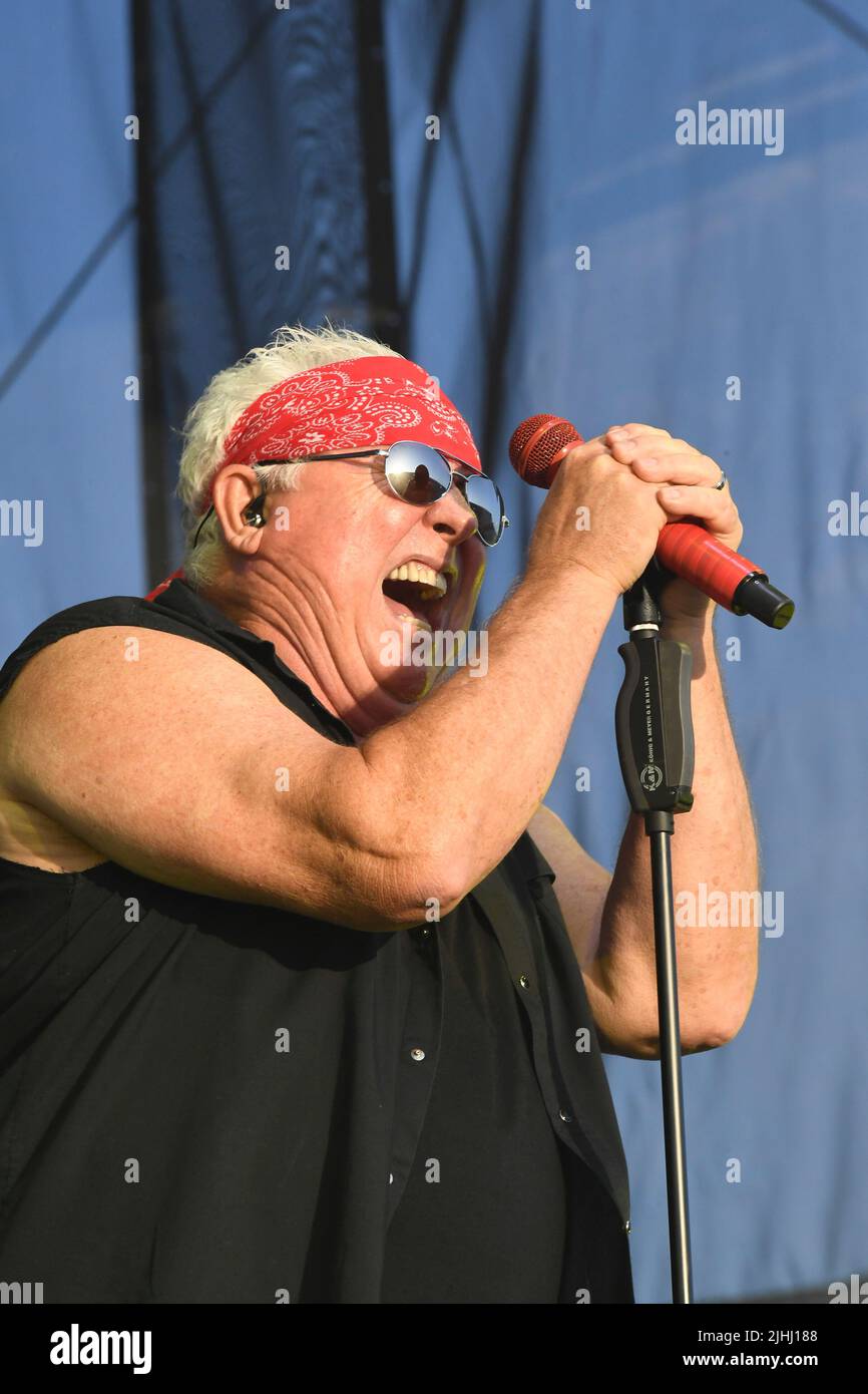 Rocker Reno 16. Juli 2022, Irvine, CA, US: Mike Reno singt für Lover Boy LIVE ...