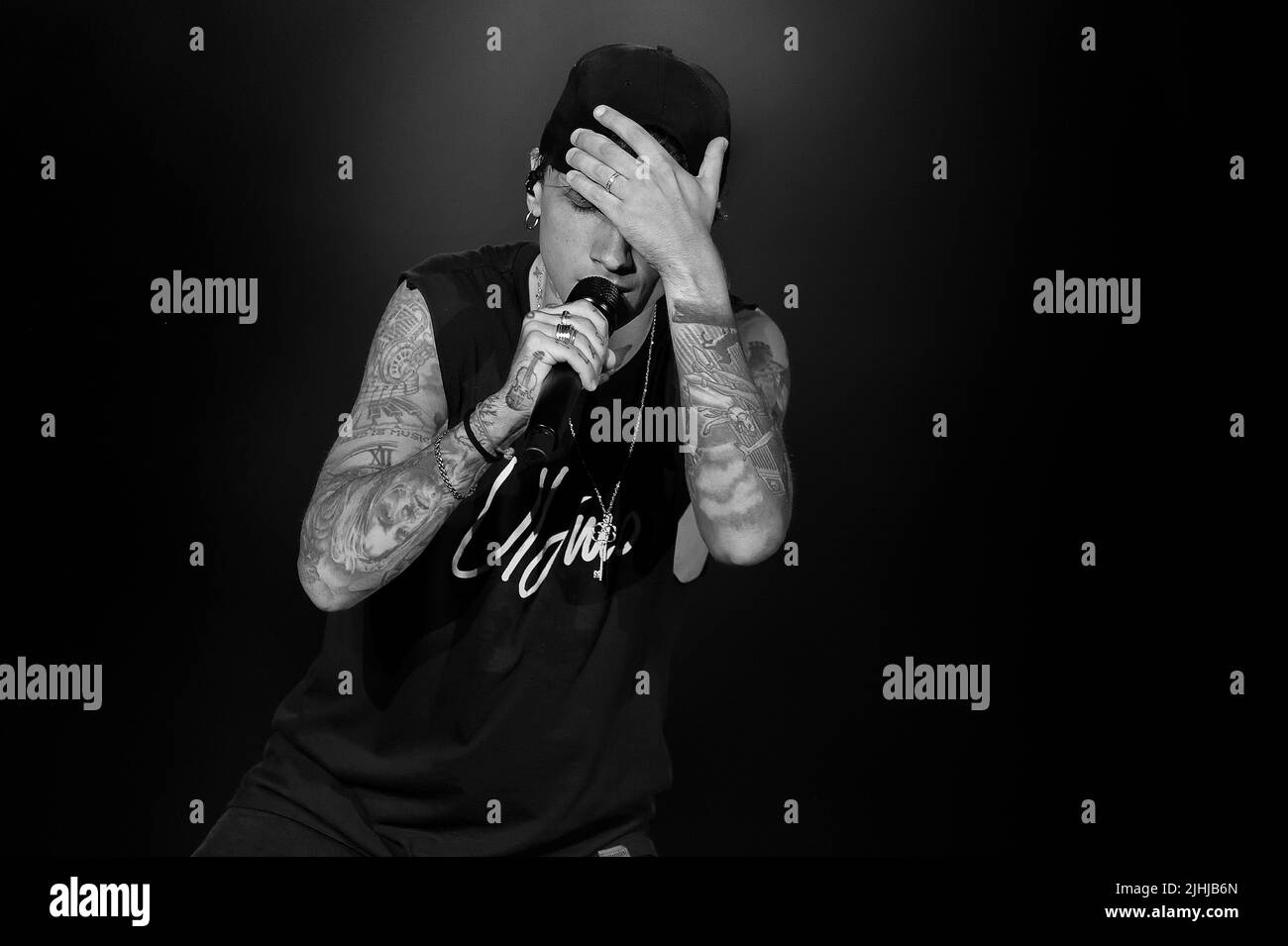 Die italienische Sängerin Ultimo, Pseudonym von Niccolò Moriconi, tritt