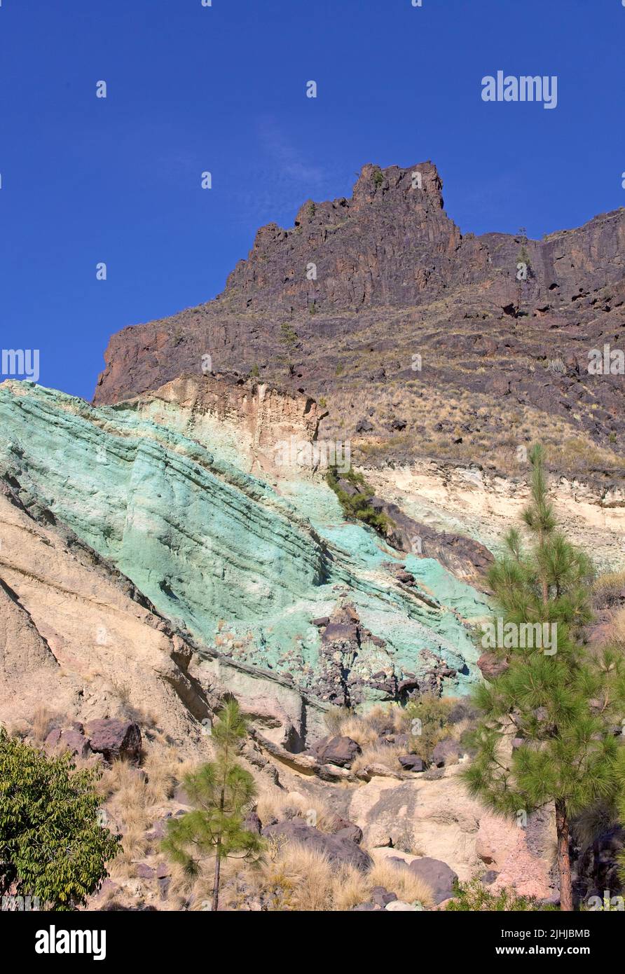 Türkisgrüne Schicht aus Eisenhydrat, Ablagerungen im Felsen, Azulejos, Kanarischen Inseln, Spanien, Europa Stockfoto