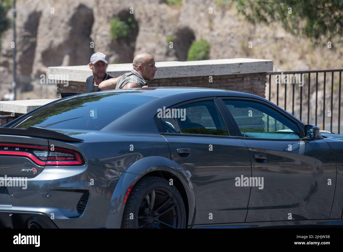 ** KEIN INTERNET UND KEINE ZEITUNGEN NUR FÜR ITALIEN ** Rom, Vin Diesel im Kolosseum für Dreharbeiten am Set von Fast X - Fast & Furious 10 Stockfoto