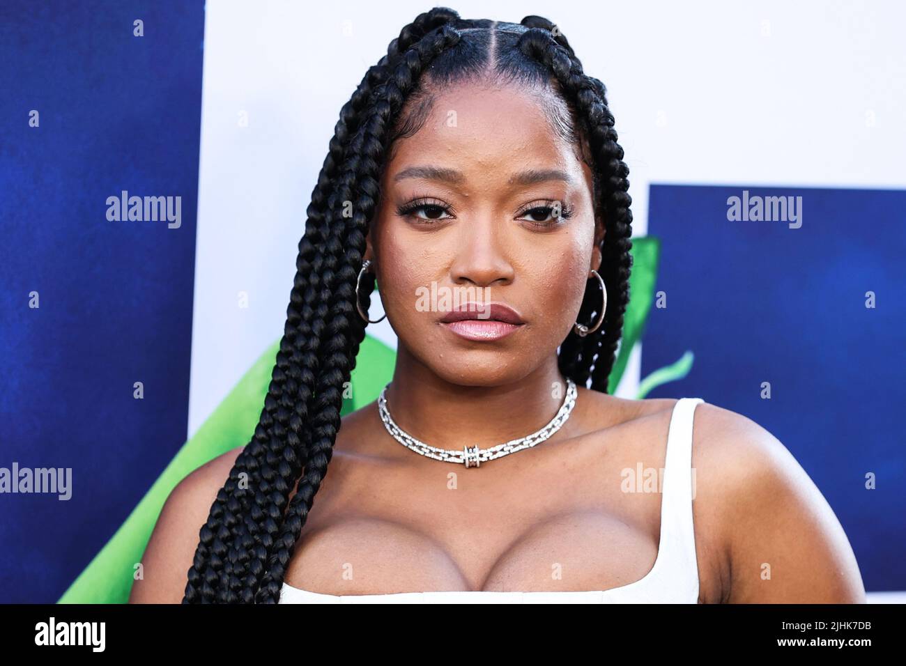 HOLLYWOOD, LOS ANGELES, KALIFORNIEN, USA - 18. JULI: Die amerikanische Schauspielerin Keke Palmer mit Marc Jacobs kommt zur Weltpremiere von Universal Pictures 'Nope', die am 18. Juli 2022 im TCL Chinese Theatre IMAX in Hollywood, Los Angeles, Kalifornien, USA, stattfand. (Foto von Xavier Collin/Image Press Agency) Stockfoto