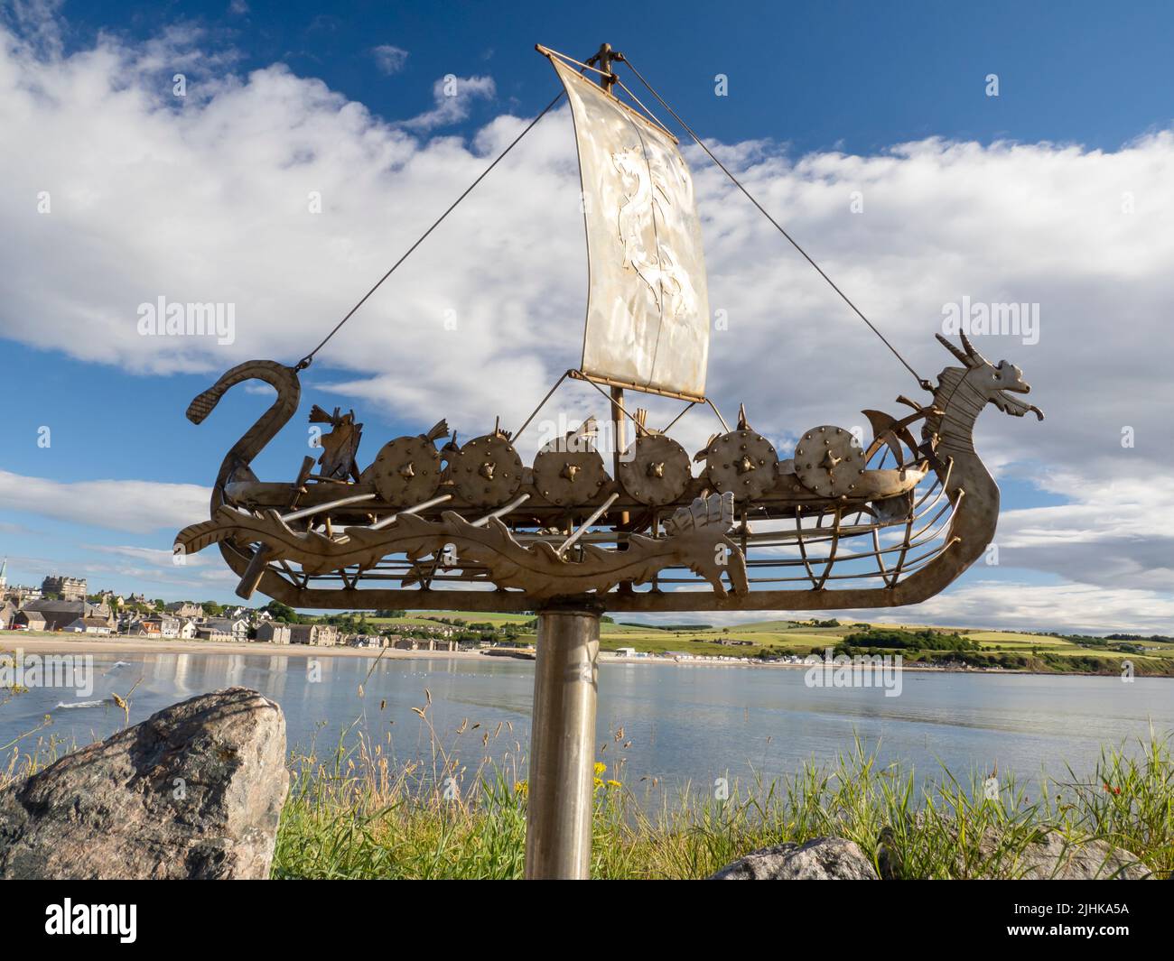 Eine wikingerskulptur in Stonehaven im Nordosten Schottlands, Großbritannien. Stockfoto