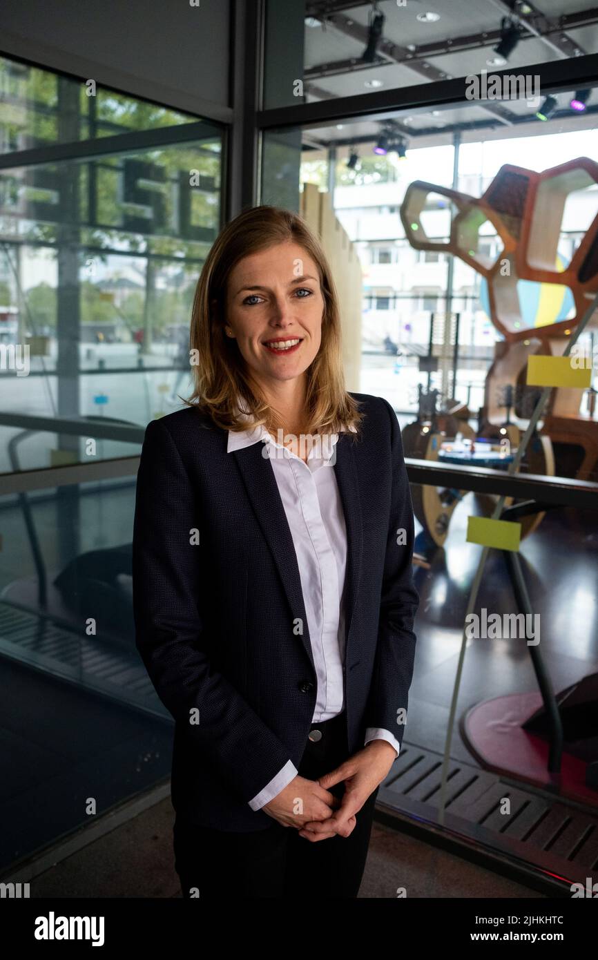 Porträt von Carole Gandon, Kandidatin der Republik Marken (LREM) bei den Kommunalwahlen für die Stadt Rennes. Frankreich. Stockfoto