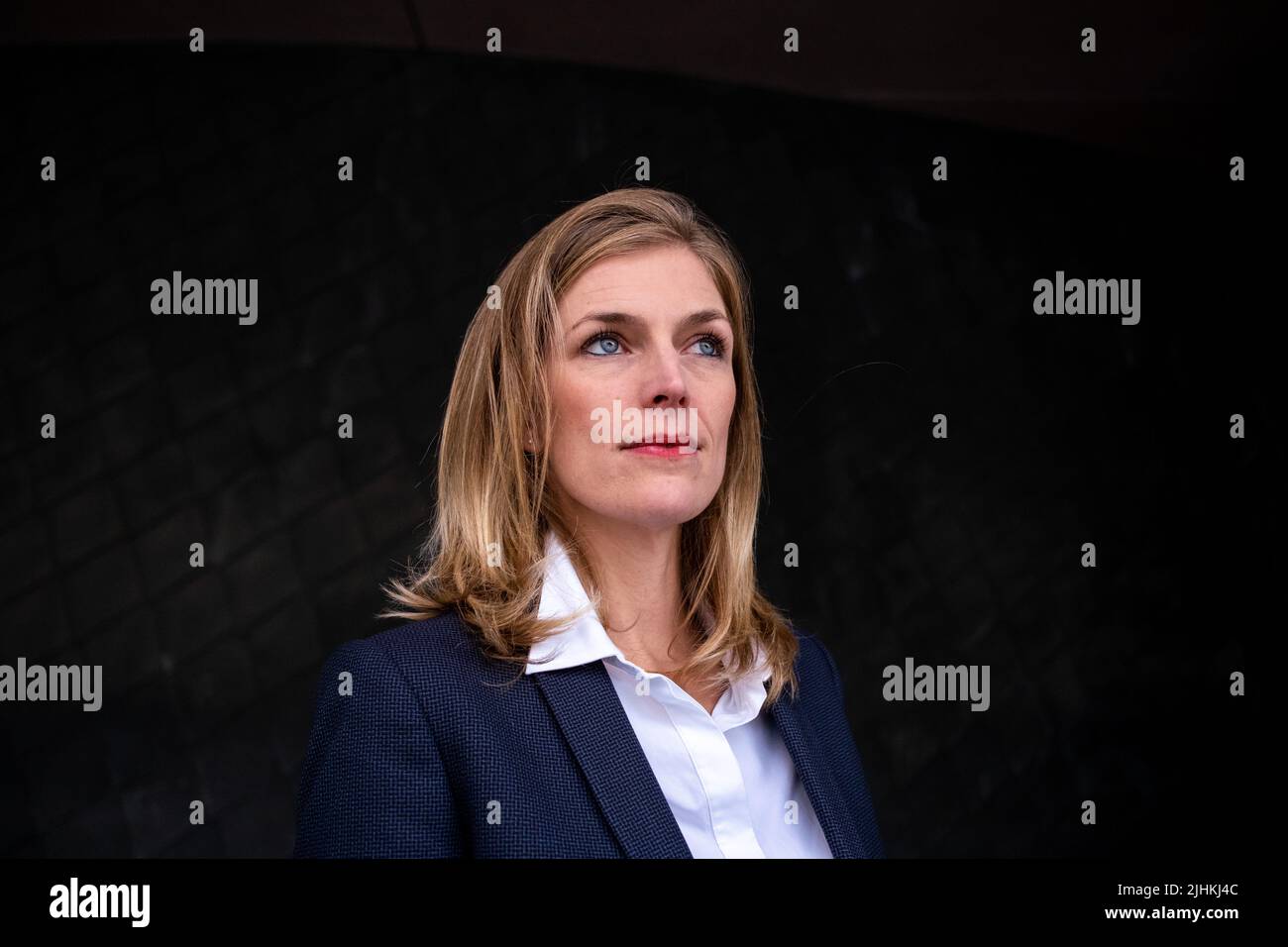 Porträt von Carole Gandon, Kandidatin der Republik Marken (LREM) bei den Kommunalwahlen für die Stadt Rennes. Frankreich. Stockfoto