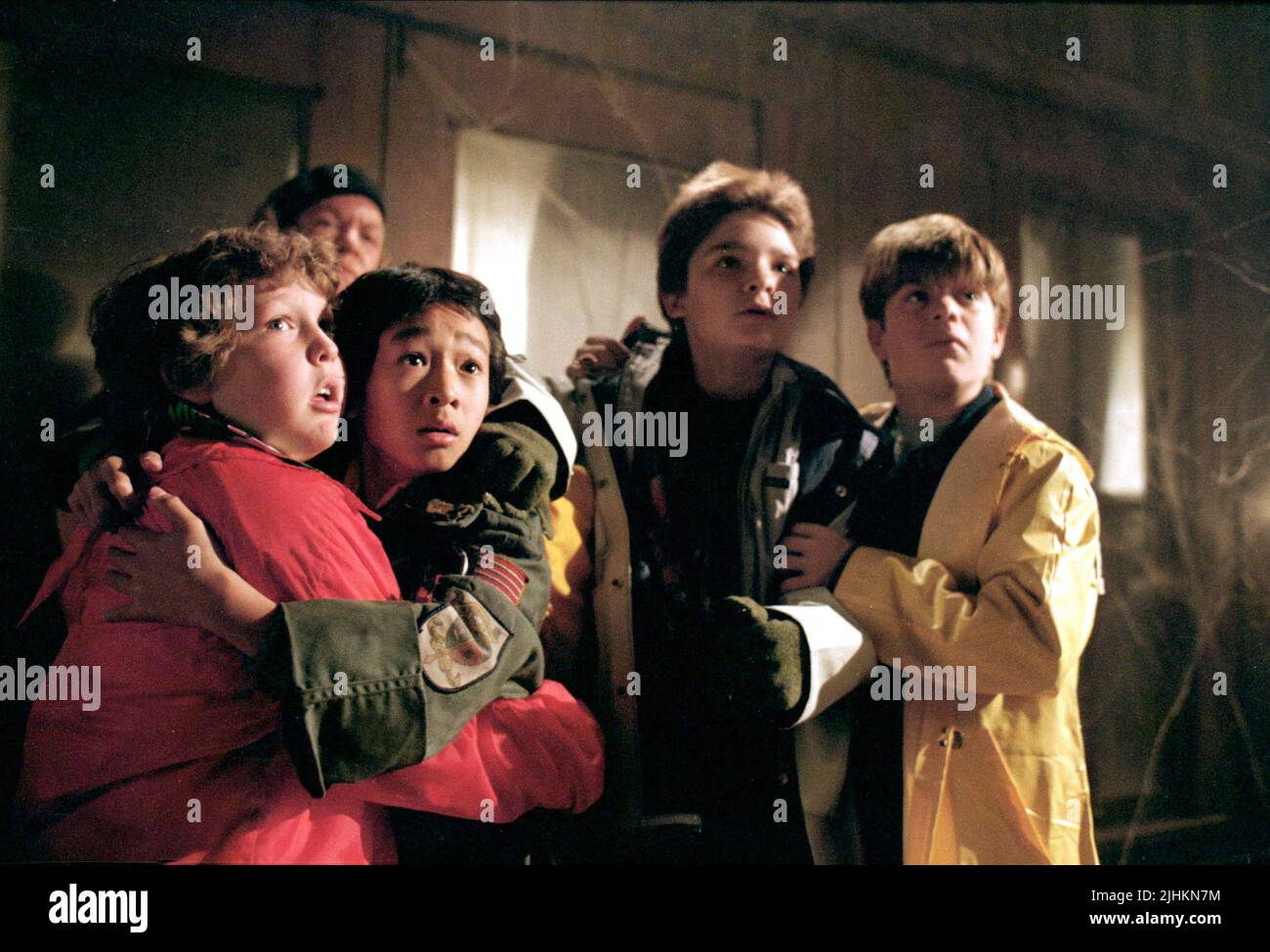 JEFF COHEN, ANNE RAMSEY, JONATHAN KE QUAN, Corey Feldman, SEAN ASTIN, die GOONIES, 1985 Stockfoto