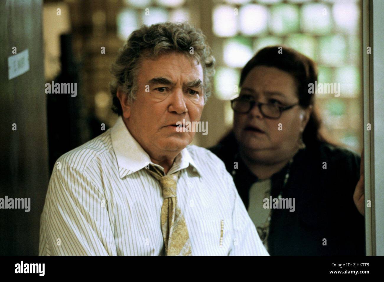 ALBERT FINNEY, CONCHATA FERRELL, Erin Brockovich, 2000 Stockfoto