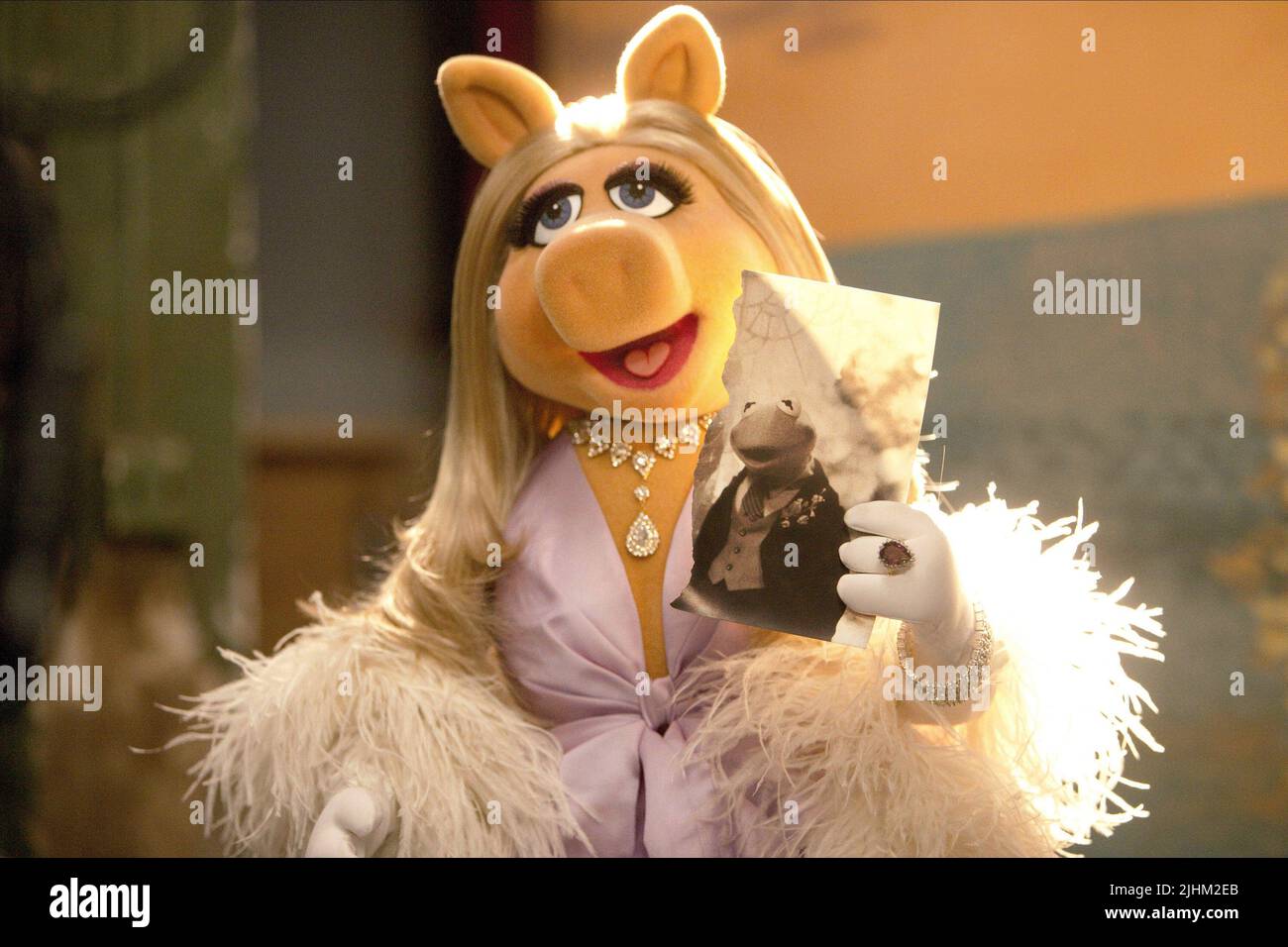 MISS PIGGY und KERMIT der Frosch, DIE MUPPETS, 2011 Stockfoto