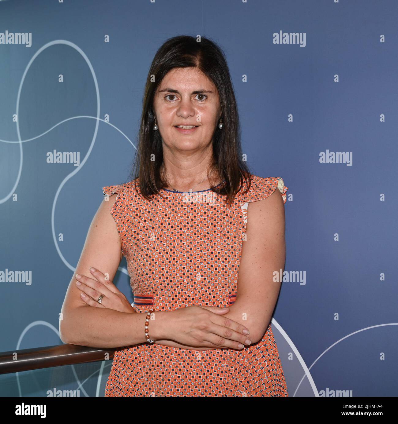 Mailand, Italien Wine Media Conference World Review widmet sich der Kommunikation des Weins in der Lombardei, an der Attilio Fontana Präsident der Region Lombardei, Ratsmitglied Rolfi der Region Lombardei zusammen mit der Präsidentin von Ascovilo Giovanna Prandini und der Journalistin und Autorin Laura Donadoni teilnahmen, In Video-Link von den Vereinigten Staaten Allan Wright Präsident der Wine Media Conference. Die Veranstaltung findet in Desenzano del Garda vom 27. September bis 3. Oktober 2022 in dem Bild: Giovanna Prandini Präsidentin Ascovilo Stockfoto