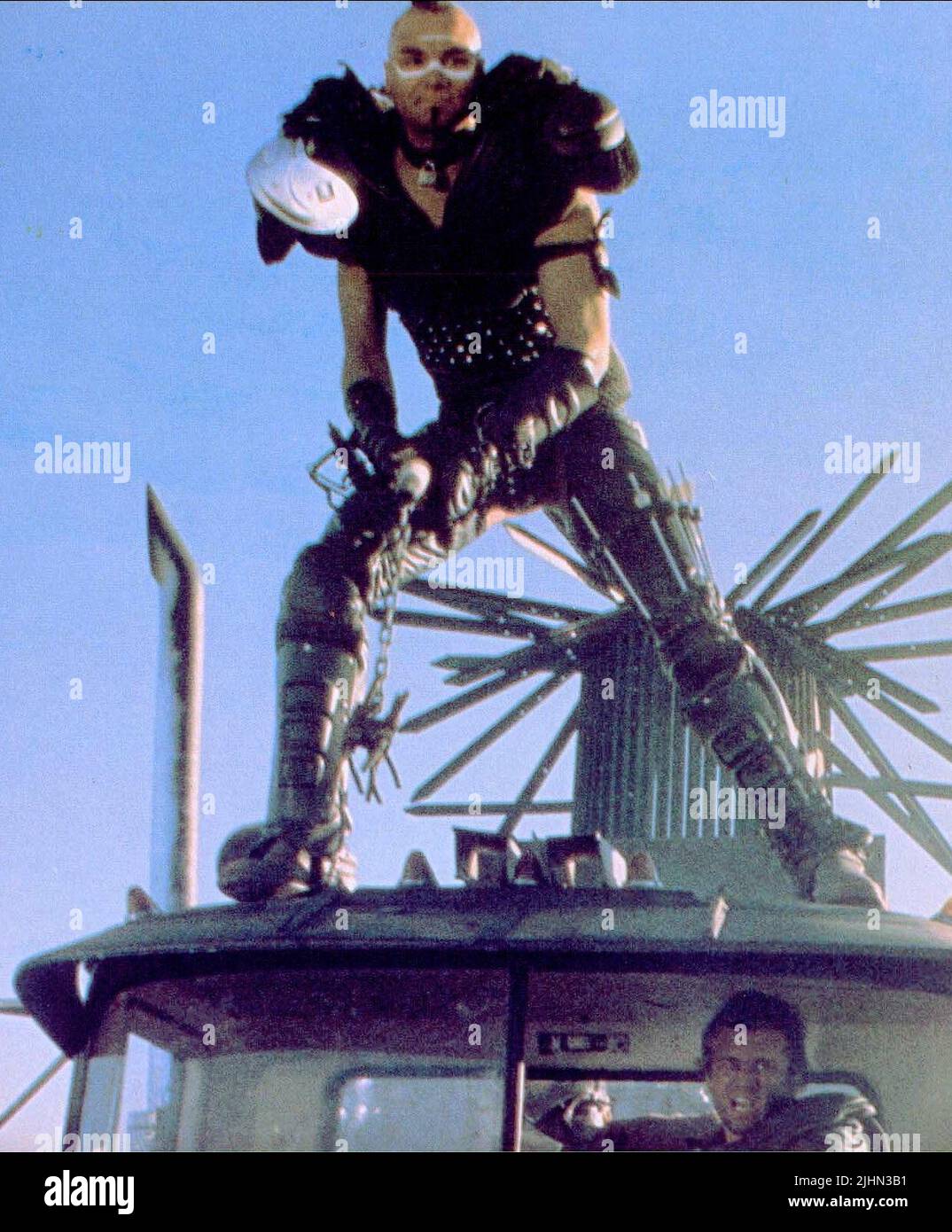 VERNON WELLS, MAD MAX 2: THE ROAD WARRIOR, 1981 Stockfoto