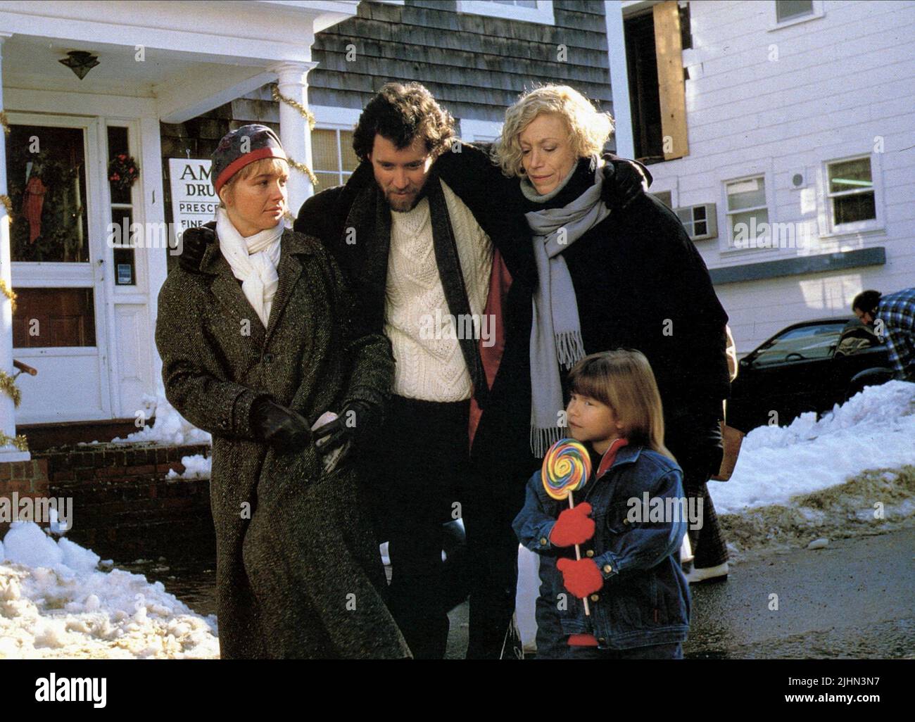 KAREN JUNG, LANCE GUEST, Lorraine Gary, JUDITH BARSI, Kiefer: DIE RACHE, 1987 Stockfoto