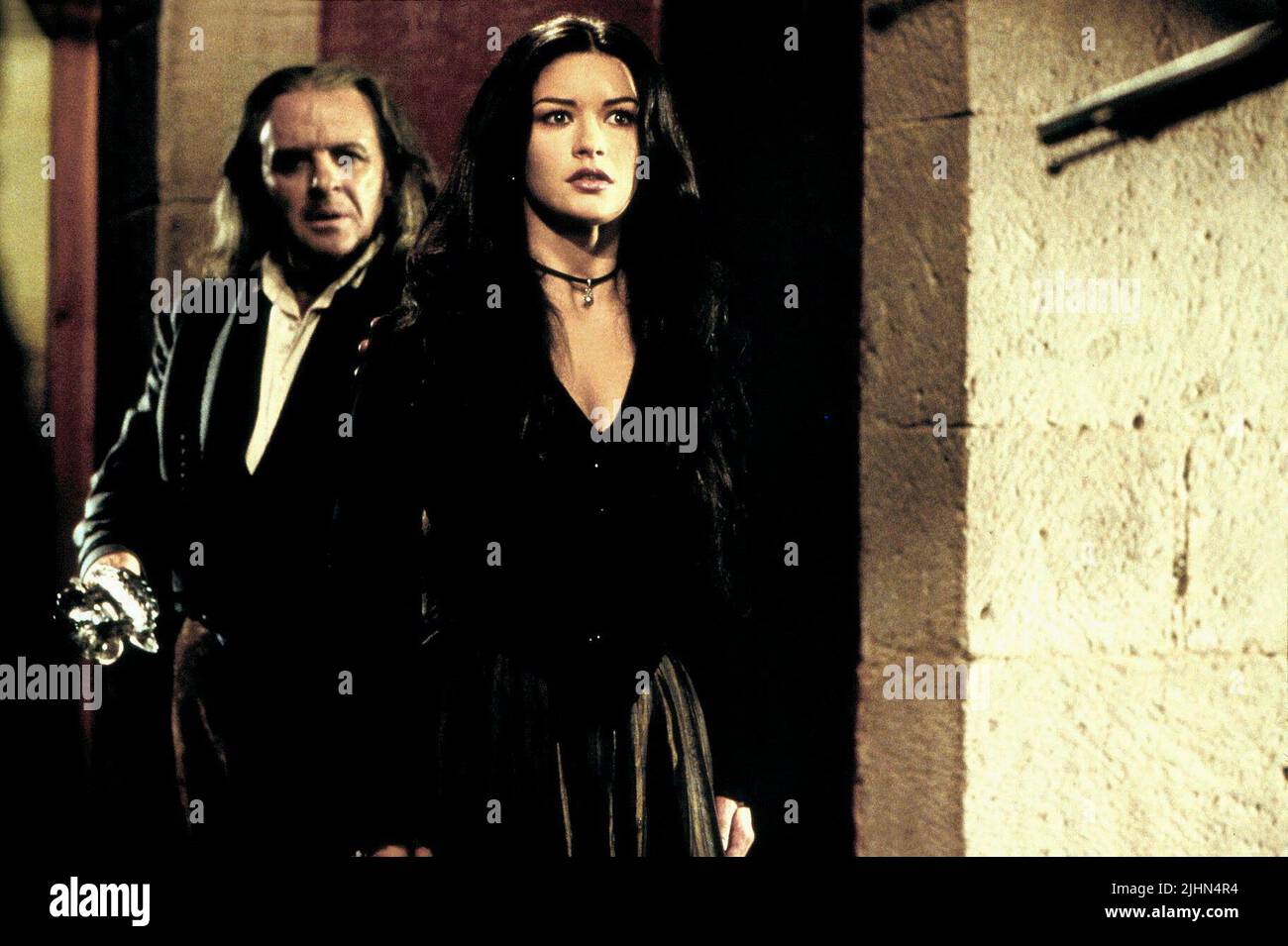 ANTHONY HOPKINS, CATHERINE ZETA - JONES, DIE MASKE DES ZORRO, 1998 Stockfoto